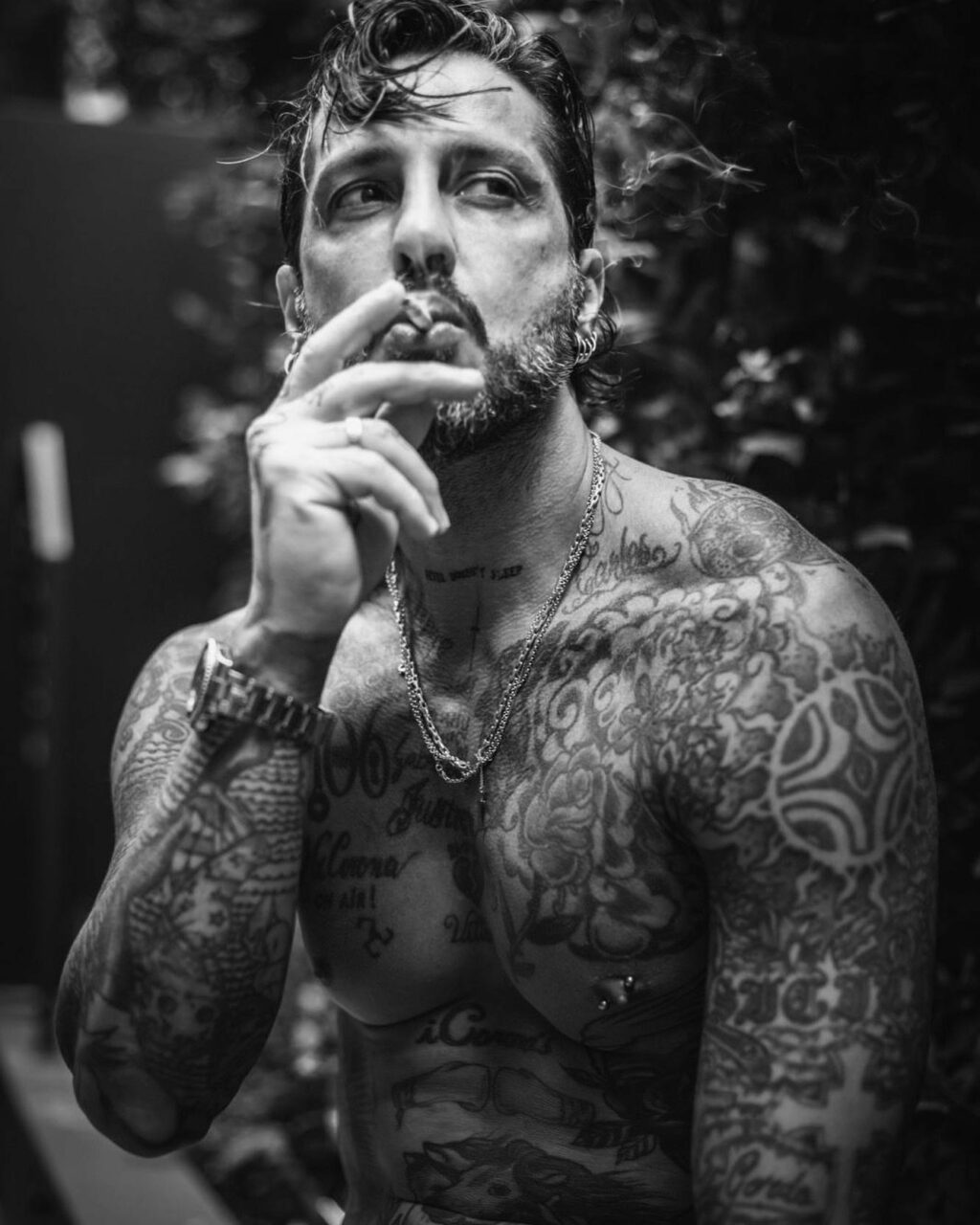 Fabrizio Corona, CLASSE 1974 …. su Instagram delizia i suoi fan