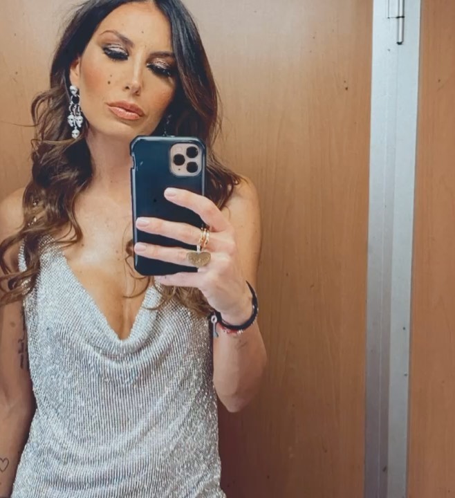 Elisabetta Gregoraci Dopo più di 160 giorni, ieri sera si sono spente le luci della casa del Grande ...