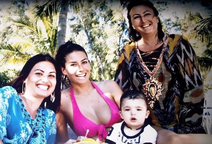 Elisabetta Gregoraci Buon compleanno mamma. Oggi è il tuo compleanno, la tua festa.
Mi manchi molto...