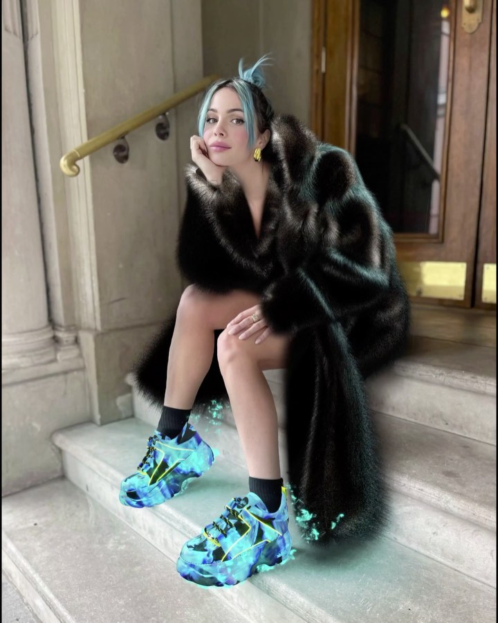 Rose Villan 3021
p.s. fuck fur wear 3D...