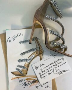 Elodie, la regina della pop italiana, con la sua voce potente e le sue canzoni che ti entrano in...