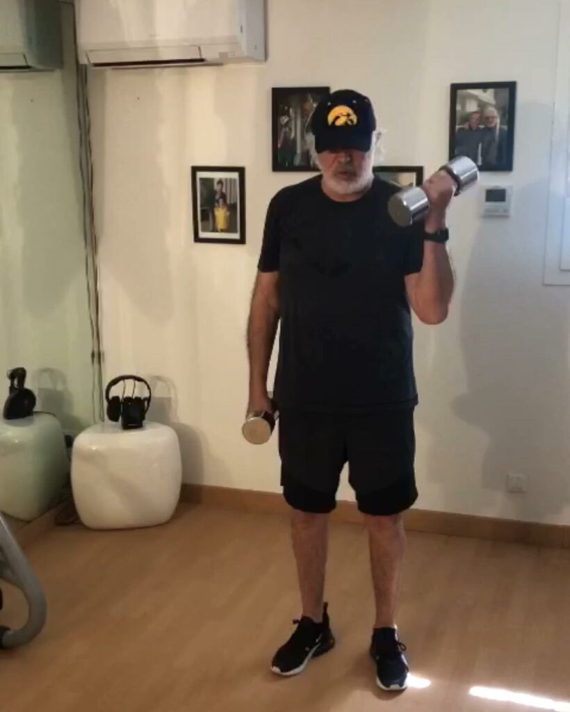 Flavio Briatore, Anche oggi un po’ di lavoro in palestra. Buon sabato a tutti!… su Instagram incanta i suoi fan