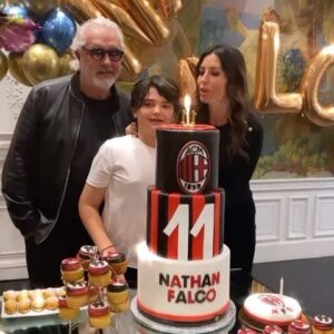 Chi non conosce Flavio Briatore? L'uomo dalle mille vite, imprenditore visionario, playboy...