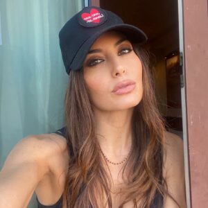Elisabetta Gregoraci, icona di stile e bellezza incantevole, ha conquistato il cuore degli italiani...