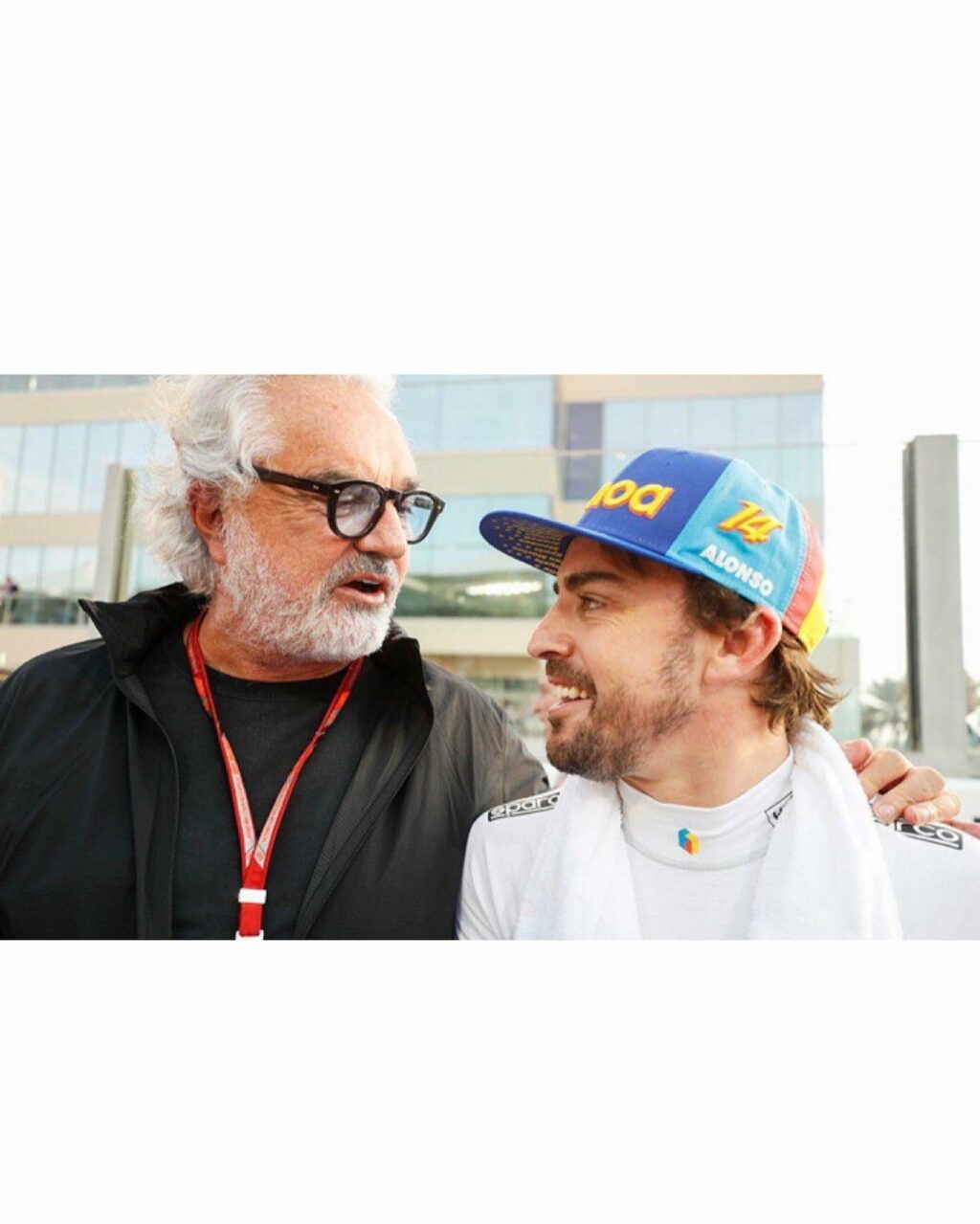 Flavio Briatore, La F1 ricomincia. Un grosso in bocca al lupo a  .  la mia intervista a Libero… su Instagram per i suoi fan