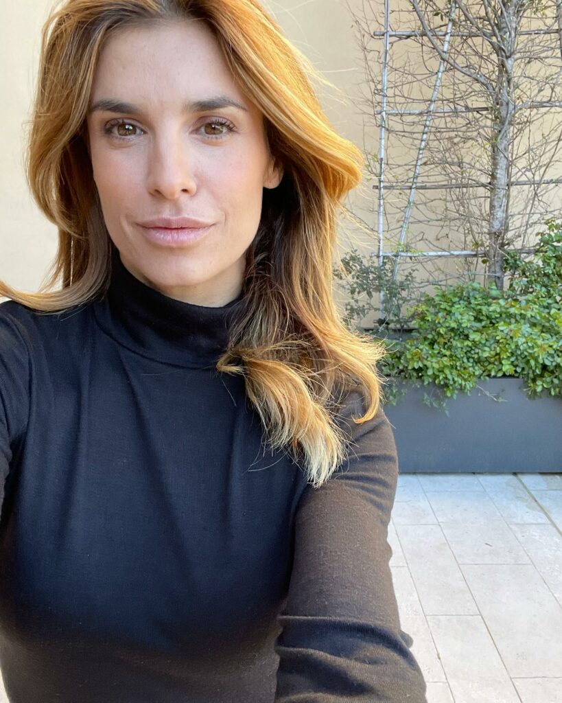 Elisabetta Canalis, Ciao Milano, questa volta sono rimasta qui per un bel po’..siamo passati attrave… su Instagram per i suoi fan