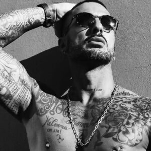 Fabrizio Corona, HUMANITY… su Instagram delizia i suoi fan