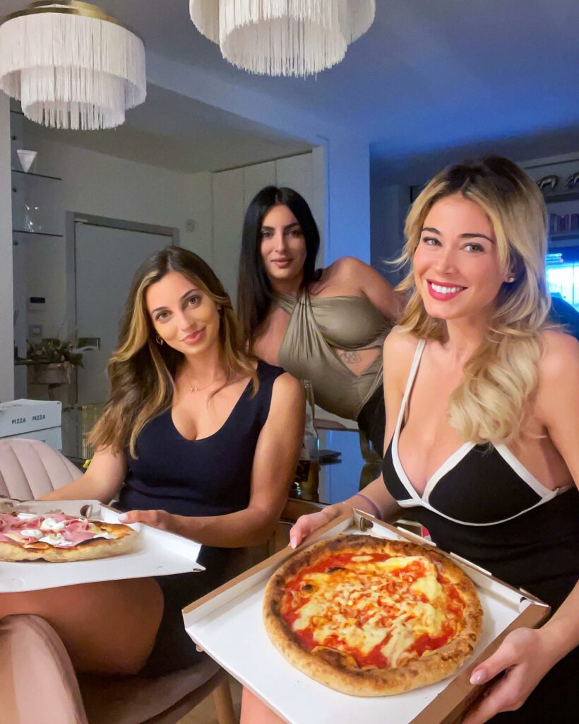 Diletta Leotta, It’s Friday then… su Instagram incanta i suoi fan