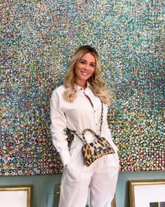 Diletta Leotta, Scegliete chi per disegnarvi userebbe tutti i colori… su Instagram torna per i suoi fan