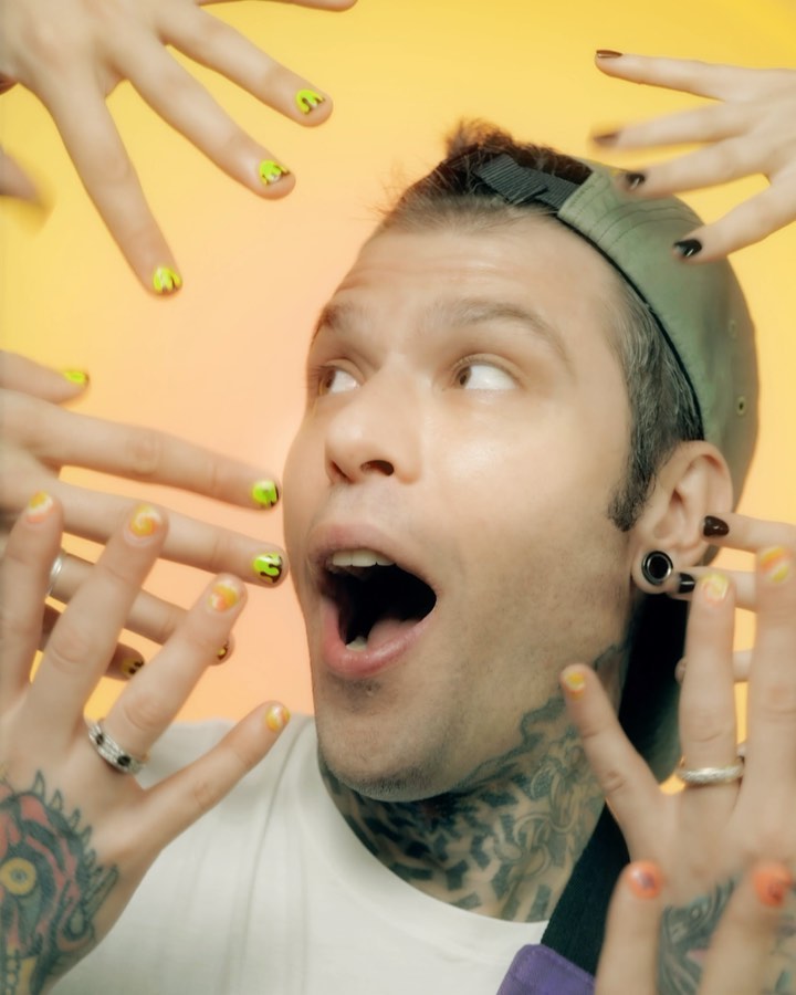 Fedez La mia linea di smalti è finalmente fuori! NooN by Fedez (Link in bio)
Grazie a...