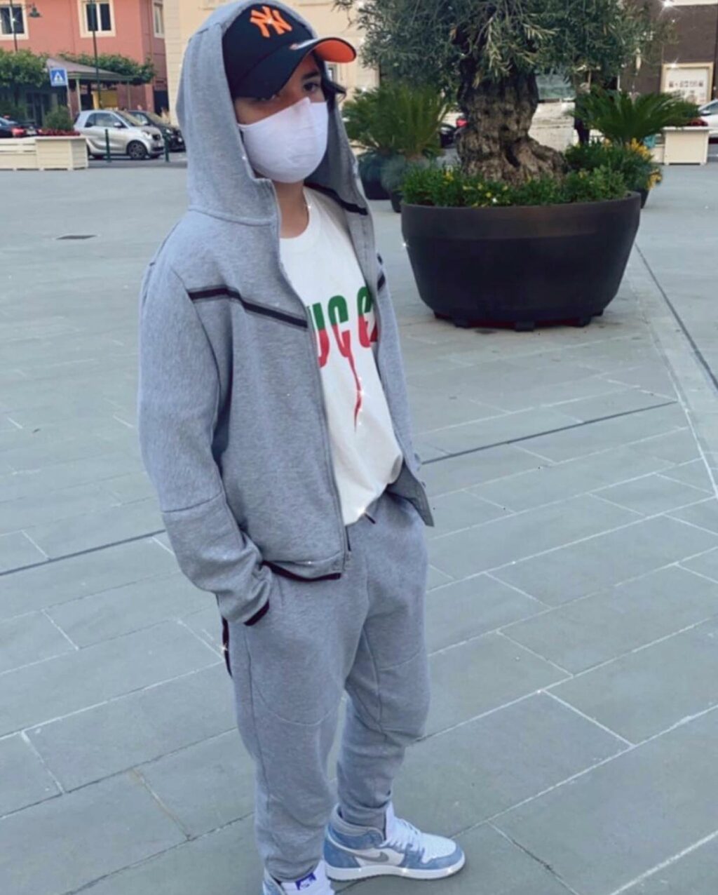 Flavio Briatore, l'imprenditore italiano che ha fatto della sua vita un mix perfetto di glamour...