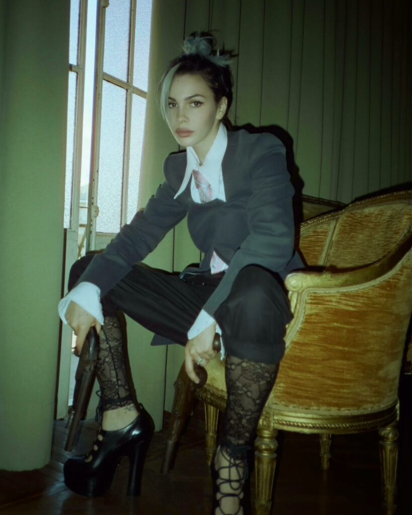 Rose Villan, I write sins…… su Instagram stupisce i suoi fan