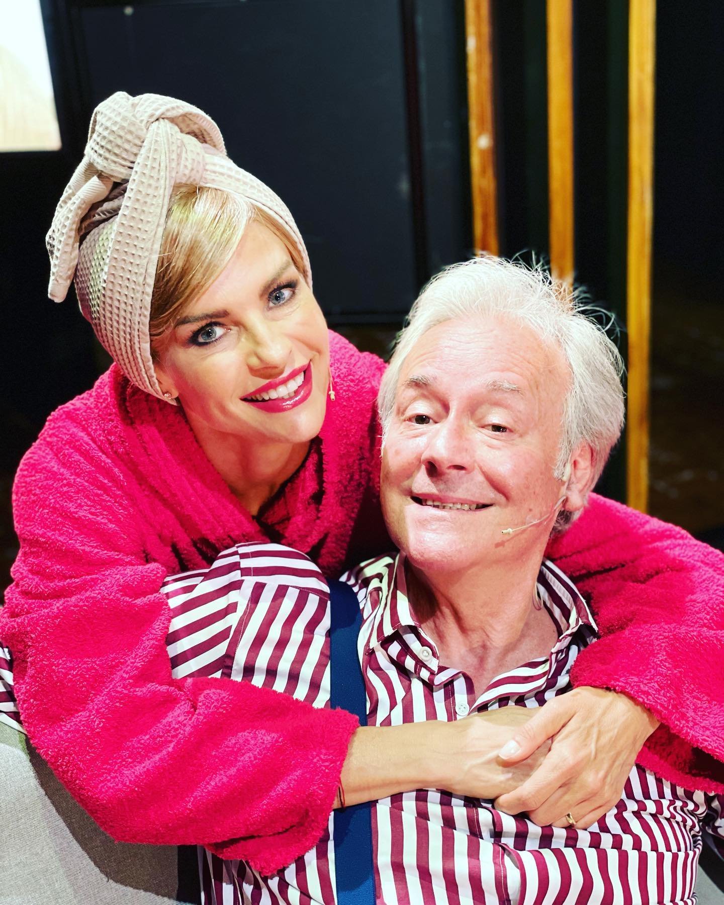 Martina Colombari Non ci sono parole per descrive l’emozione di questa sera.
Tornare a teatro dop...