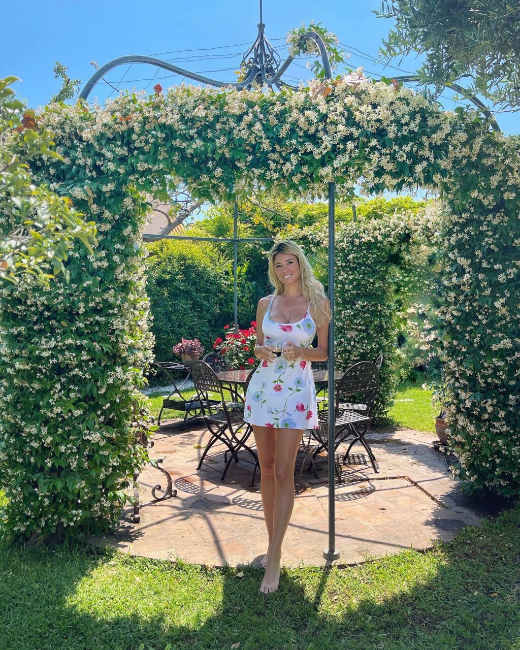 Diletta Leotta: la regina indiscussa dei microfoni e delle telecamere, la cui bellezza incanta e il...