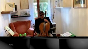 Elisabetta Gregoraci, stiamo tornando…siete pronti? A me batte forte il cuore e non vedo l’ora!! BAT… su Instagram per i suoi fan