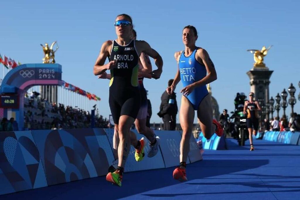 A Parigi si è svolta la Mixed Relay di triathlon ai Giochi Estivi, dove l'Italia ha ottenuto un...