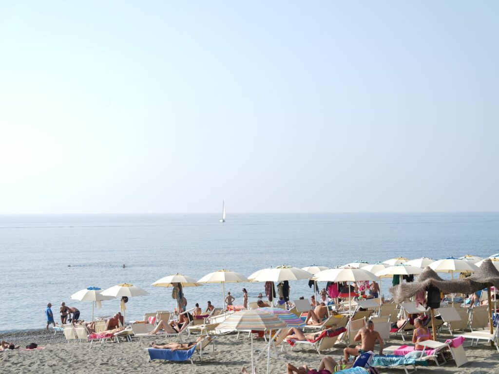 Siamo abituati a comprare creme solari per proteggerci dai raggi UV, ma siamo a conoscenza di cosa...