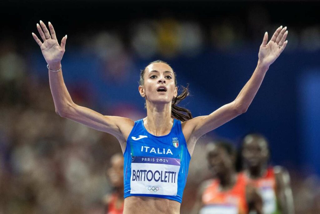 Nadia Battocletti, atleta italiana, ha festeggiato dopo aver gareggiato nella finale dei 10.000...