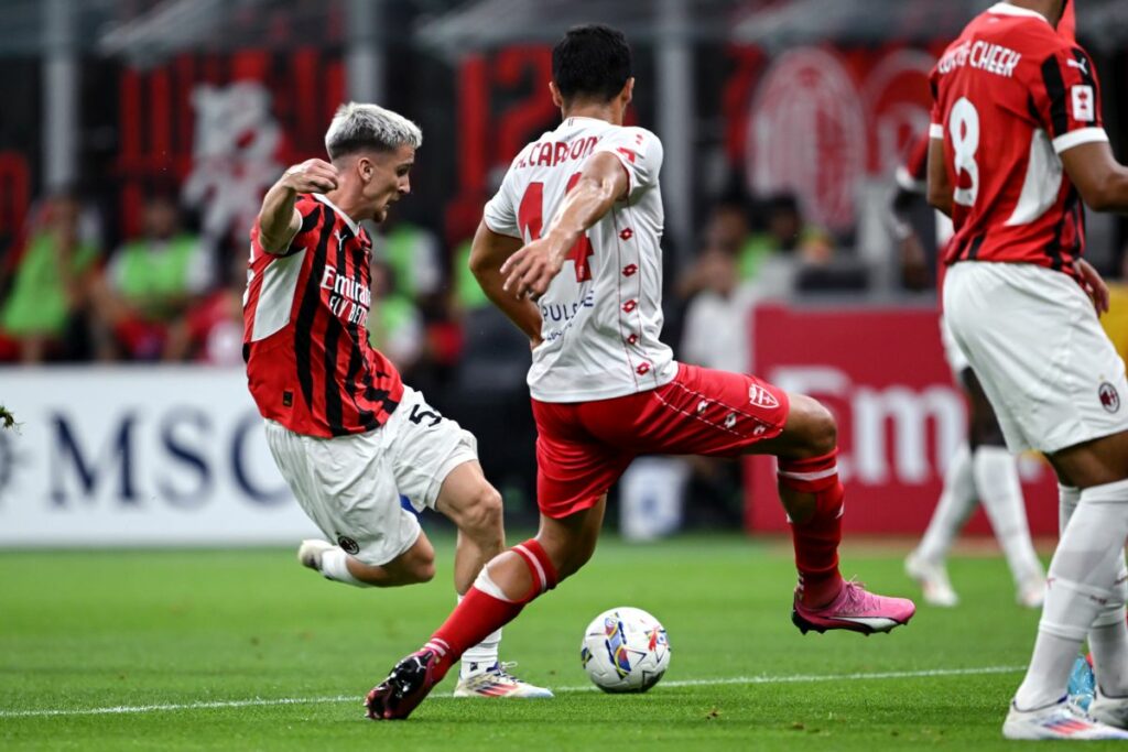 Il "Trofeo Silvio Berlusconi" ha visto il Milan prevalere sul Monza con un punteggio di 3-1, in una...