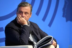 Il leader di Azione Carlo Calenda si è recentemente incontrato con Confcommercio a Roma, esprimendo...