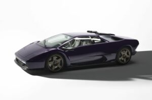 Presentazione globale dell’Eccentrica V12 in edizione speciale