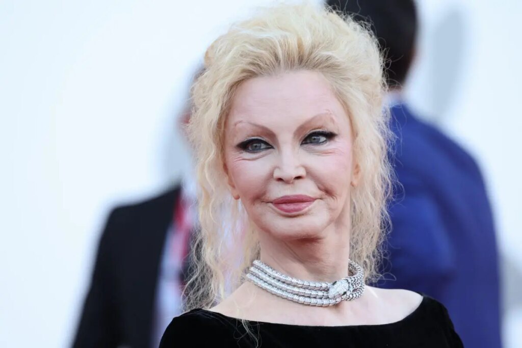 Patty Pravo ha ricevuto il Women in Cinema Award durante la Mostra del Cinema di Venezia. Il premio...