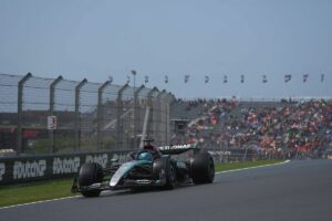 La seconda sessione di prove libere al Gran Premio d'Olanda si è svolta con il sole a Zandvoort...
