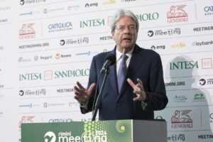 Gentiloni elogia l’Ue per la sua risposta forte alle crisi al Meeting di Rimini