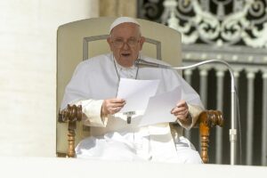 Il Papa Francesco ha ricevuto in udienza i familiari delle vittime dell'esplosione nel porto di...