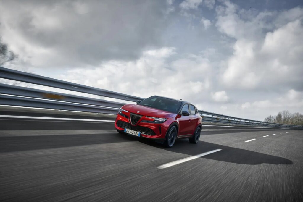 La nuova Alfa Romeo Junior ha vinto il Design Trophy per il miglior design nella categoria "Small...