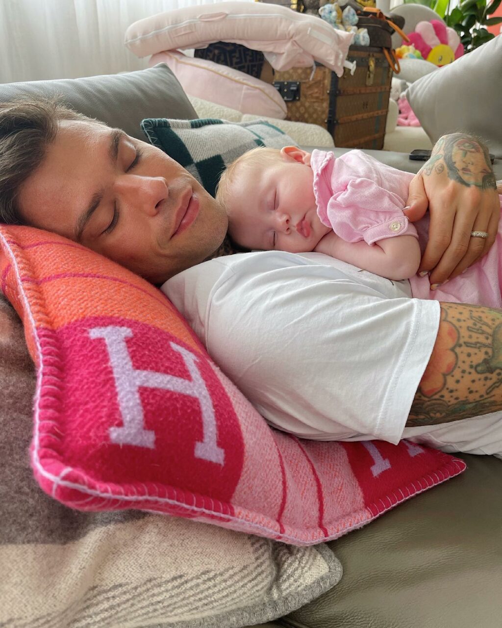 Fedez, Domenica bestiale… su Instagram delizia i suoi fan