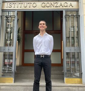 C'era una volta un uomo che aveva conquistato il cuore di tutti gli italiani, o almeno così pensava...