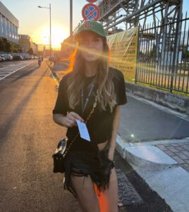 Chi non conosce Elisabetta Canalis? La donna dalle curve mozzafiato, il sorriso smagliante e il...