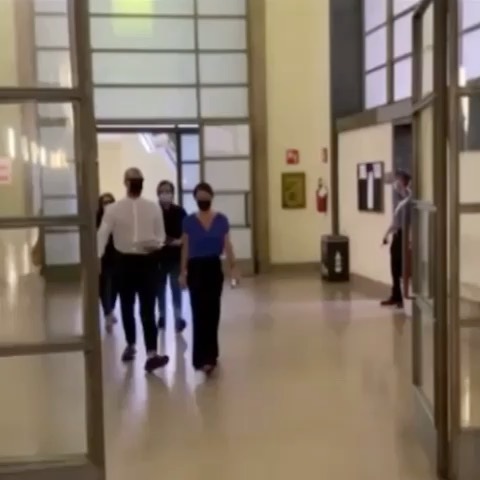 Nel folle mondo dei paparazzi italiani c'è un nome che brilla come un'acciaieria sotto il sole...