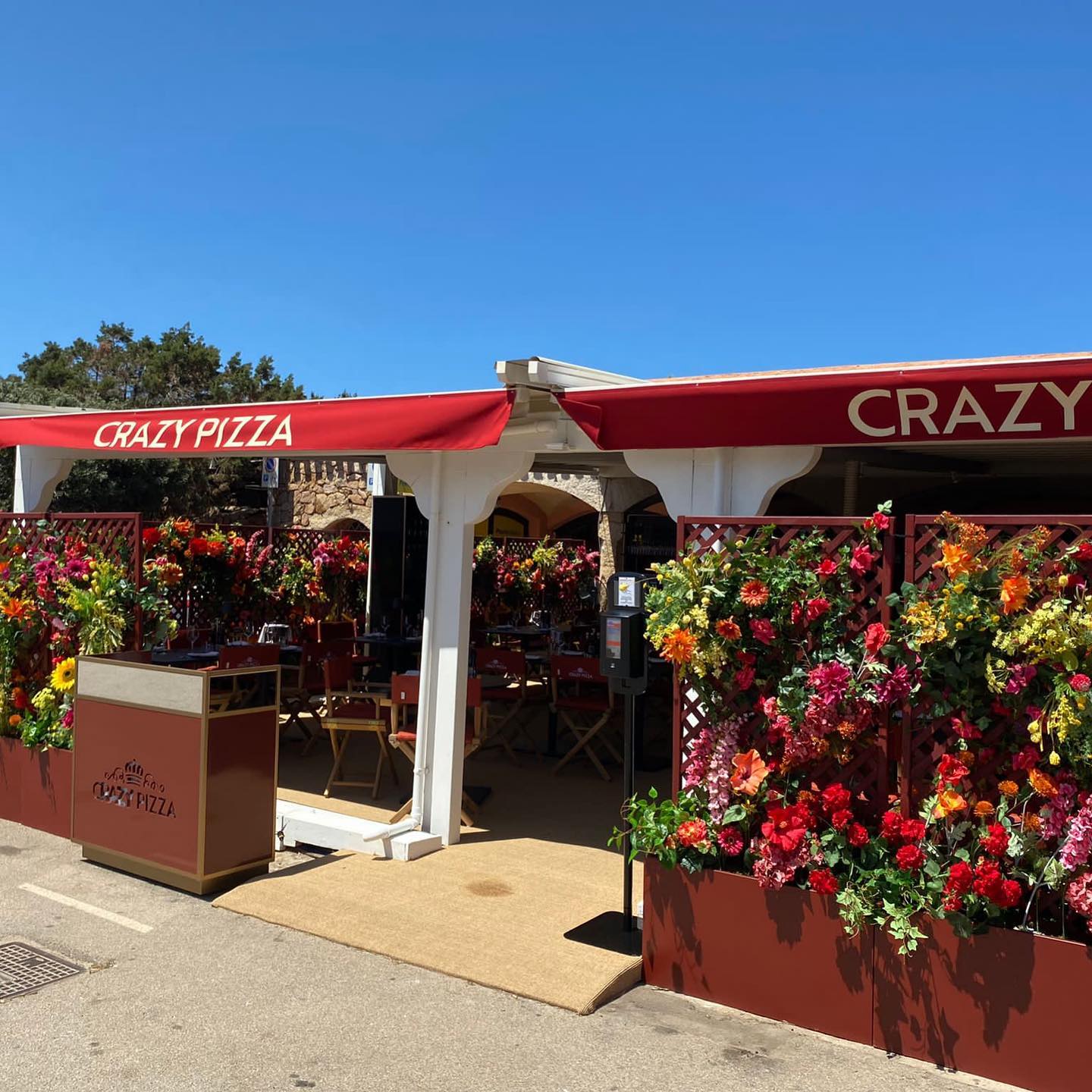 Flavio Briatore We are opening tonight
Reservations: +39 334 8336576...