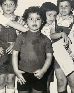 Quando si parla di Fabrizio Corona, è impossibile non pensare a un mix esplosivo di scandali, gossip...