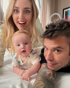 Fedez, Baby V… su Instagram per i suoi fan