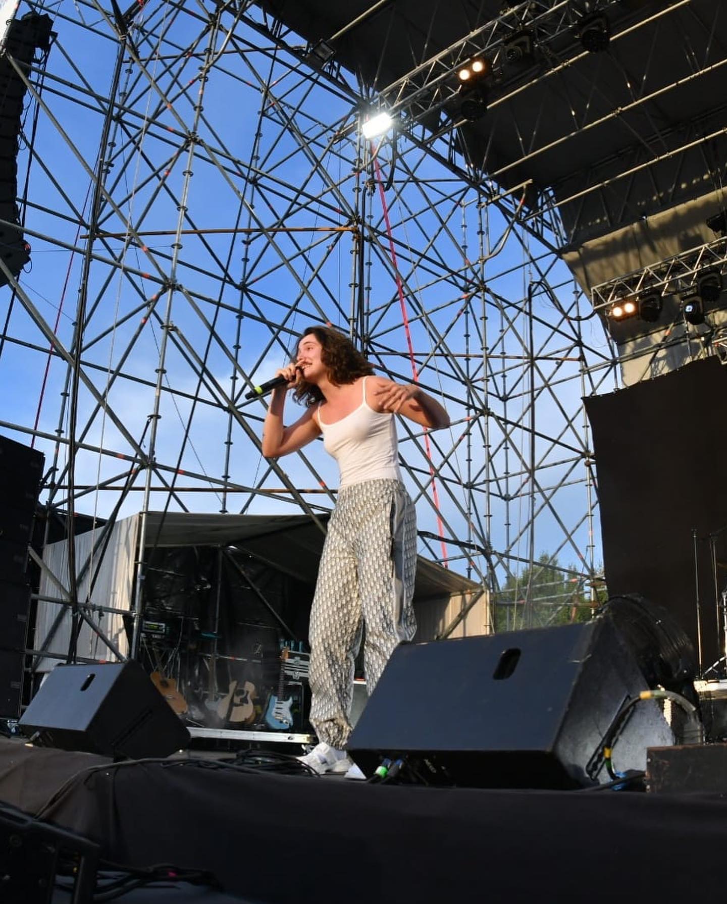 Madame grazie e a tutti i presenti, love...