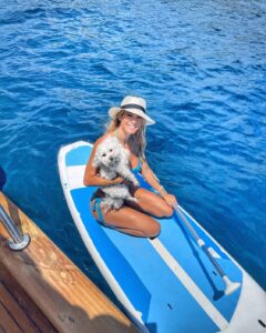 La famosa conduttrice Diletta Leotta ha conquistato il pubblico con il suo sorriso smagliante e la...