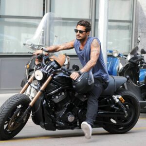 Se c'è una cosa che possiamo dire di Fabrizio Corona è che il suo percorso è stato tutto tranne che...