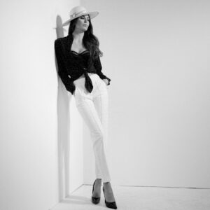 Elisabetta Gregoraci, 1.9 mln grazie ad ognuno di voi e al vostro affetto, vi voglio bene, la vostra E… su Instagram incanta i suoi fan