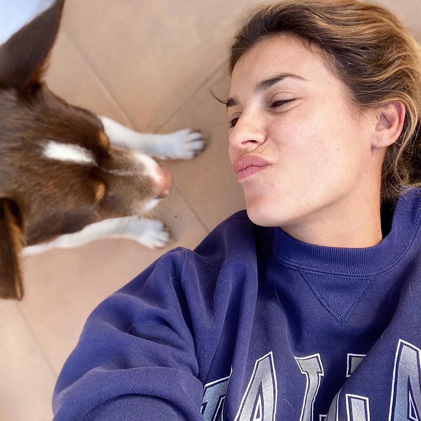 Elisabetta Canalis Giornata mondiale del cane.
Un pensiero a quelli meno fortunati che ancora si t...