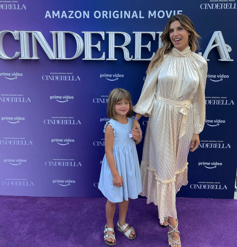 Elisabetta Canalis, We absolutely looved the  energy of this version of Cinderella and it was a supe… su Instagram delizia i suoi fan