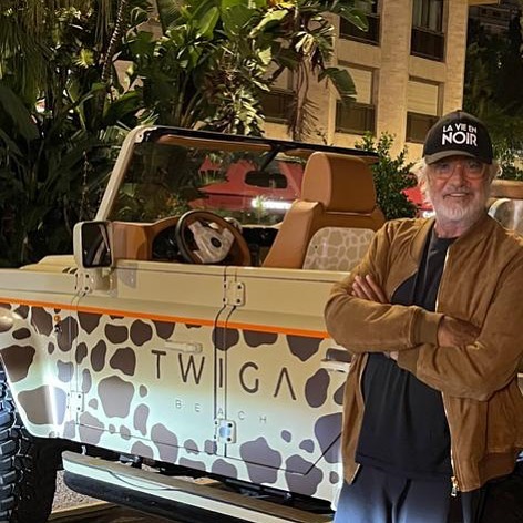 Flavio Briatore, Buonasera dal… su Instagram per i suoi fan