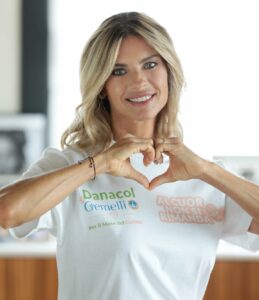 Martina Colombari, la regina dell'eleganza e della bellezza italiana, è da sempre un'icona di stile...