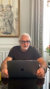 Flavio Briatore, sono curioso di sapere come la pensate nei commenti… su Instagram stupisce i suoi fan