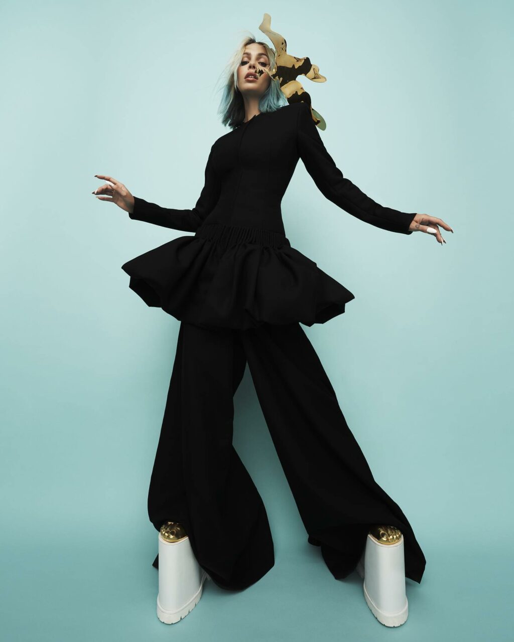 Chi è Rose Villan? Una donna dalle mille sfaccettature, un mix perfetto di dolcezza e...