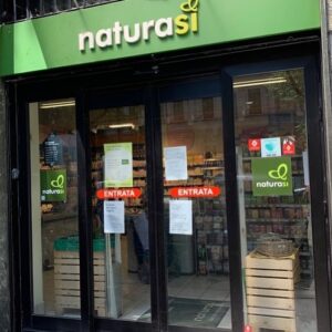 Selvaggia Lucarelli, la regina del gossip italiano, è pronta a far tremare le fondamenta dello star...