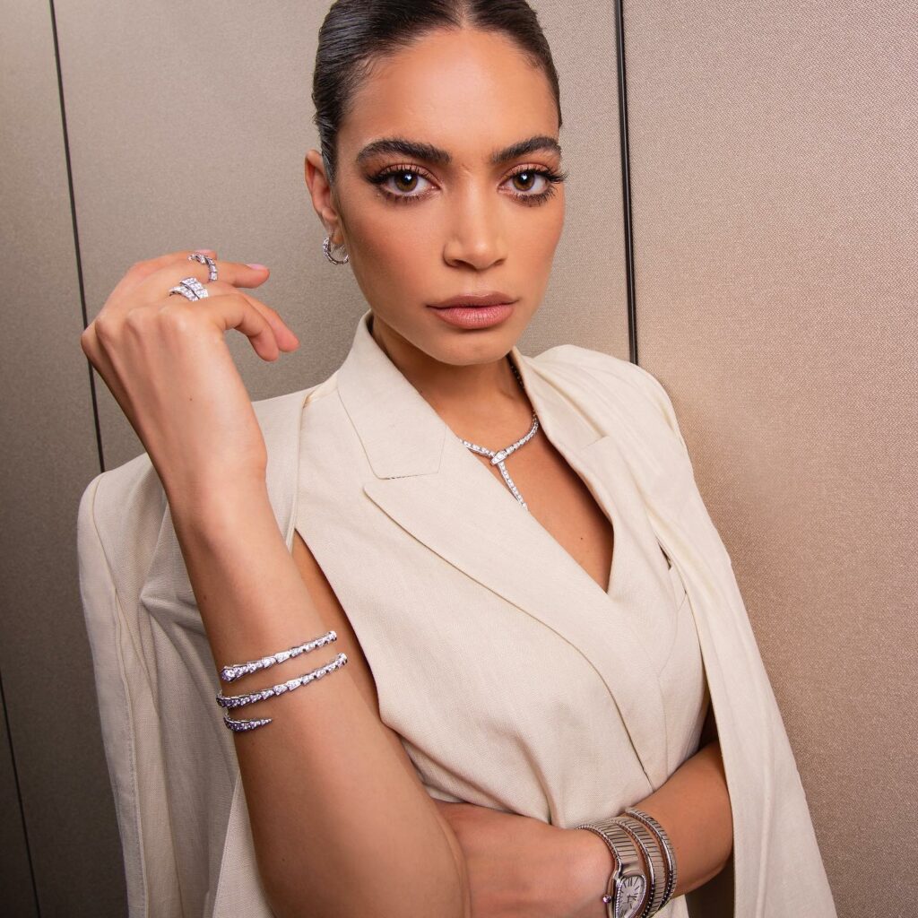 Elodie: la regina della musica italiana o solo una ragazza con un microfono? La risposta potrebbe...