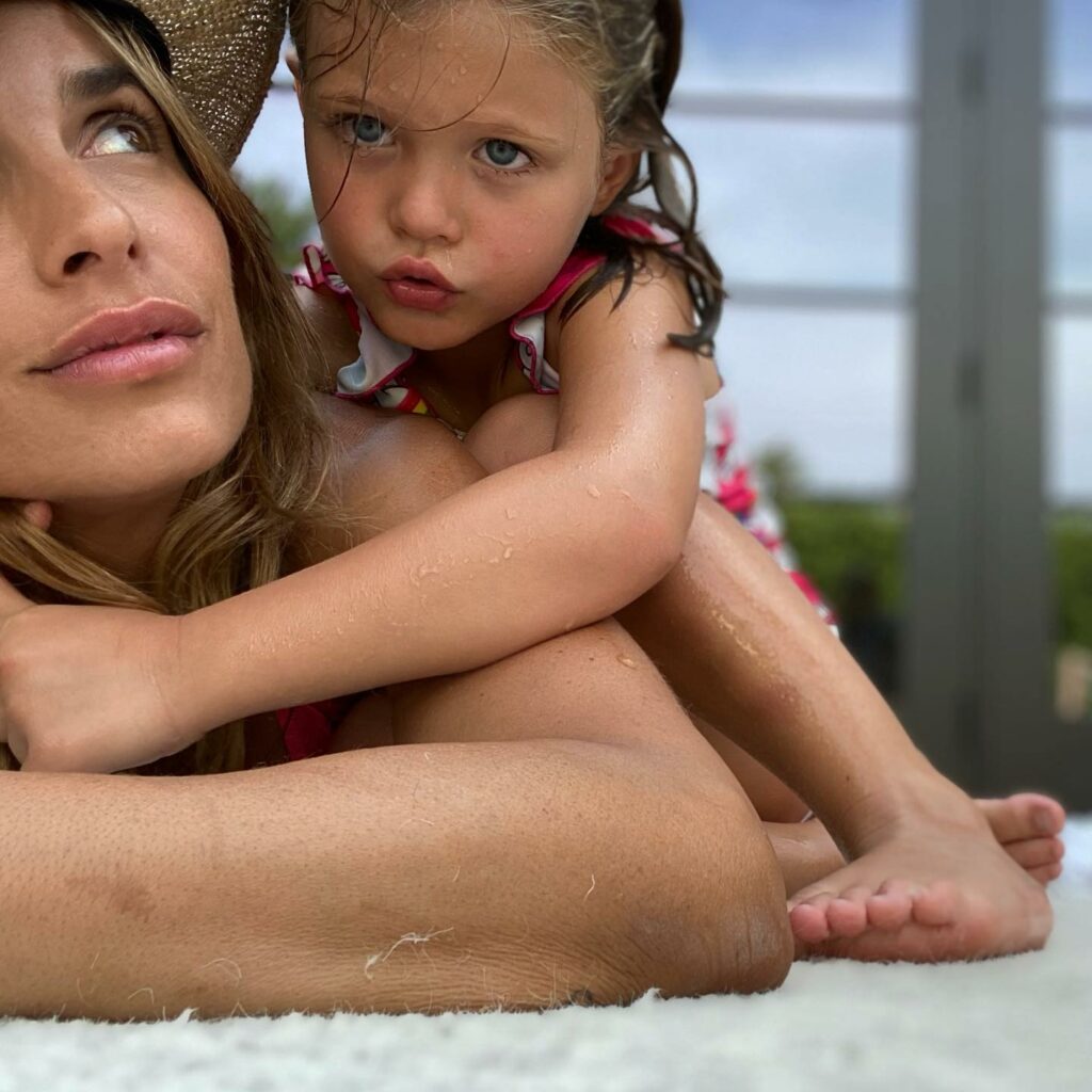 Elisabetta Canalis, Auguri all’amore più grande che ci sia al mondo happy birthday Skyler!… su Instagram saluta i suoi fan